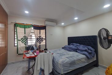 Double Storey House At Sri Petaling