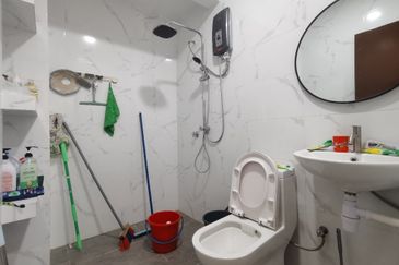 Double Storey House At Sri Petaling