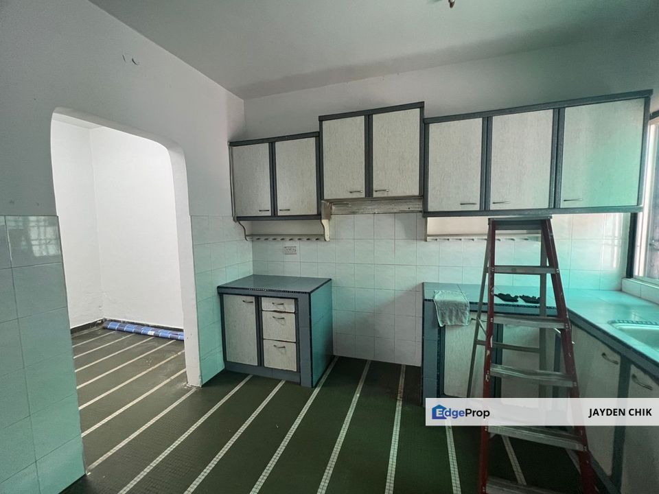 2 Storey Terrace House At Taman Seputeh, Kuala Lumpur, Seputeh