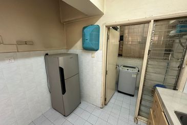 Anjung Hijau (Greenfield Apartment)