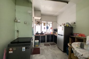 Flat Lama Sungai Besi Indah At Taman Sungai Besi Indah