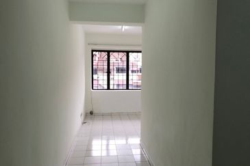 Taman Lembah Maju 600 Apartment