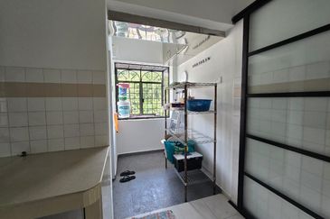 Apartment Ros, Taman Bukit Indah