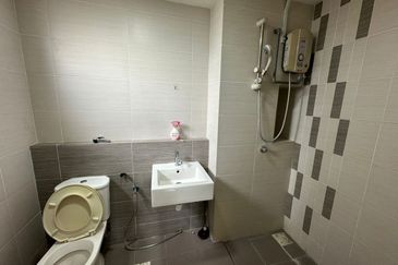 SetiaWalk R3 Solace Service Apartment