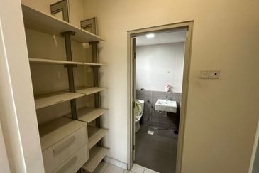 SetiaWalk R3 Solace Service Apartment