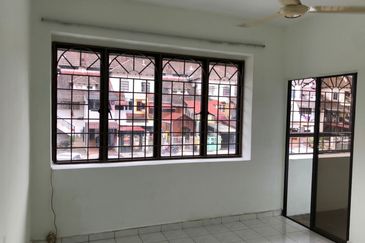 Taman Lembah Maju 600 Apartment