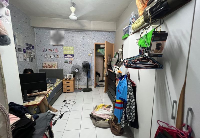 Taman Lembah Maju 600 Apartment