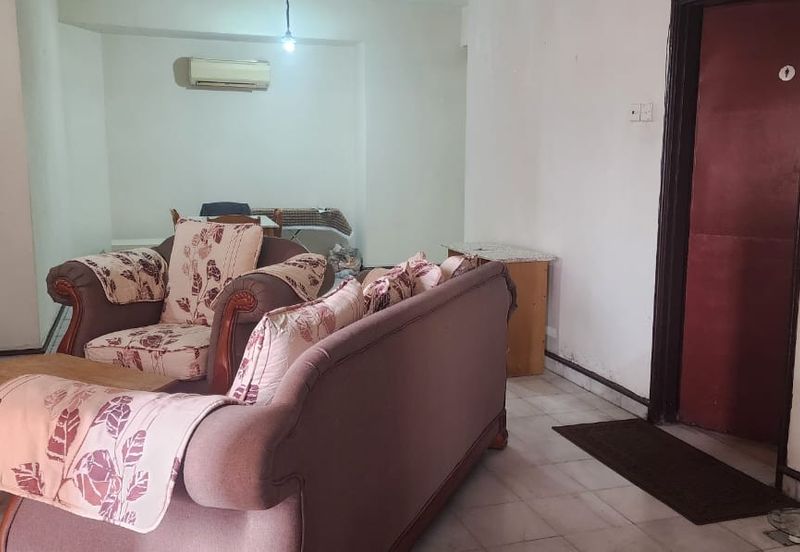 Villa Puteri Condominium