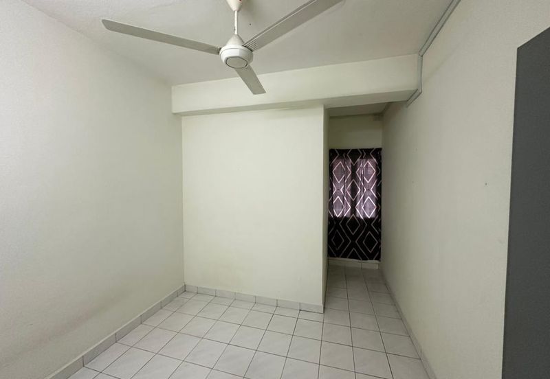 Taman Lembah Maju 600 Apartment