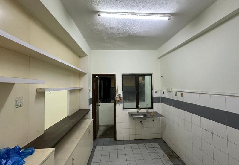 Taman Lembah Maju 600 Apartment