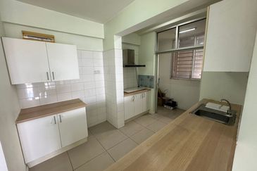 Midfields Condominium