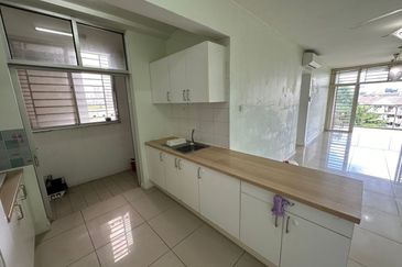 Midfields Condominium