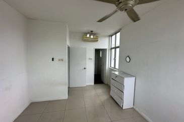 Midfields Condominium