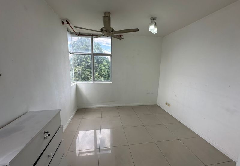 Midfields Condominium