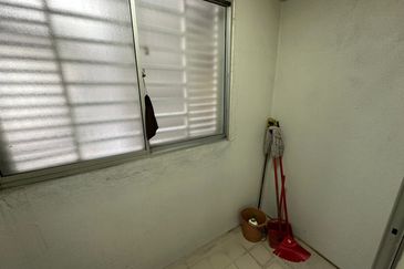 Midfields Condominium