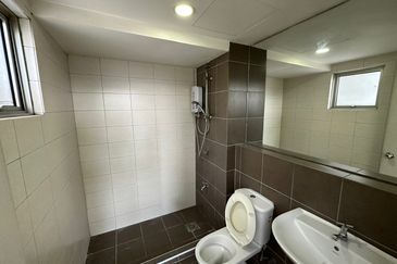 Midfields Condominium