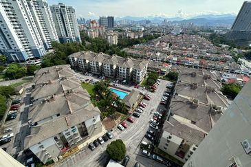 Pandan Heights Condominium