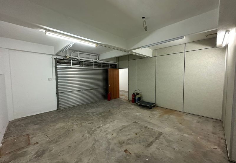 Shop Lot Corner Unit At Taman Lembah Maju 600 