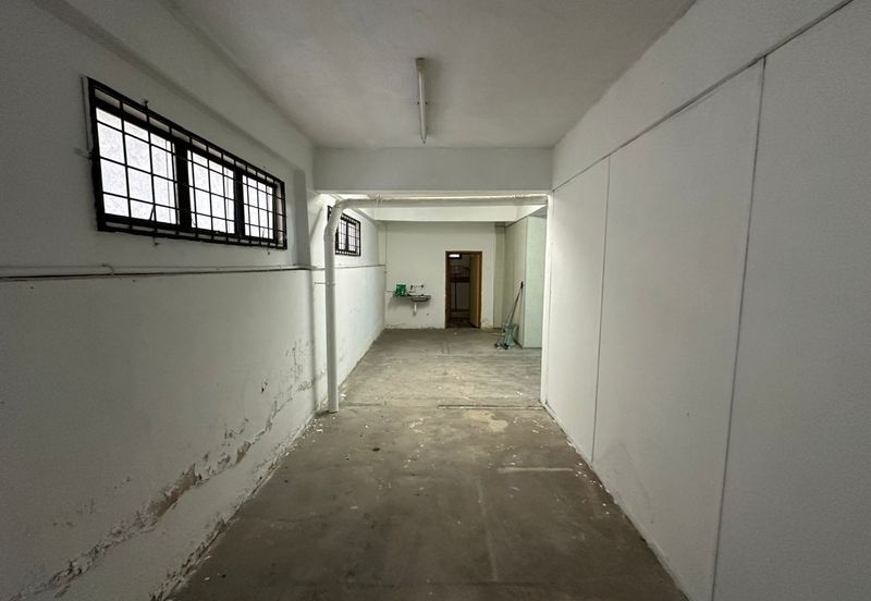 Shop Lot Corner Unit At Taman Lembah Maju 600 