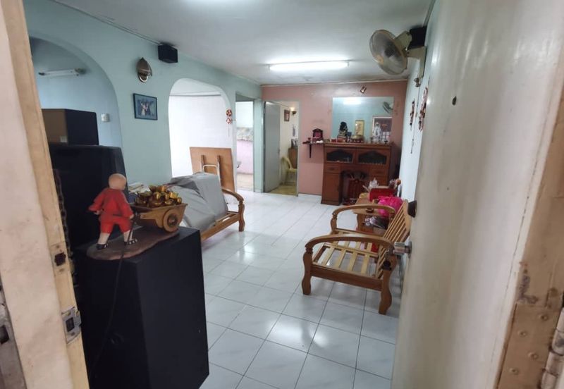 Flat Desa Petaling At Taman Desa Petaling