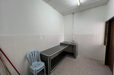 Townhouse at Pandan Indah Ampang (Very Near LRT Cahaya)