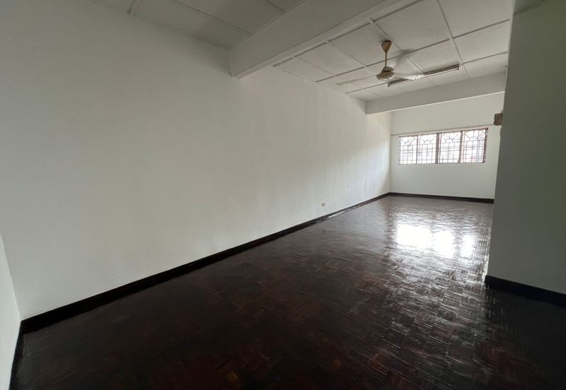 Townhouse at Pandan Indah Ampang (Very Near LRT Cahaya)