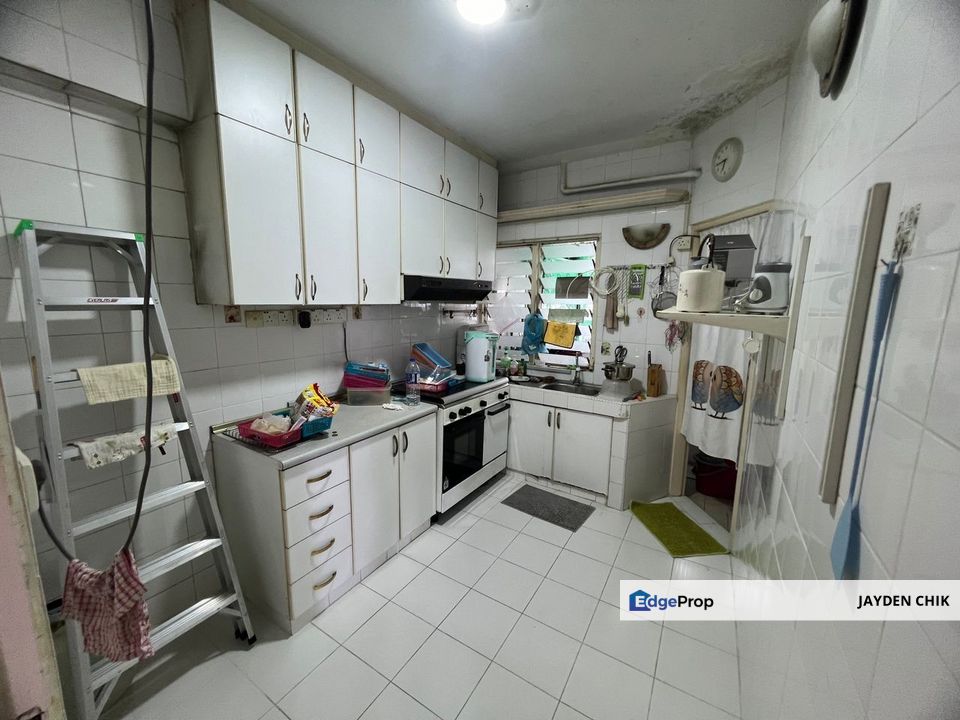 Puteri Court Apartment At Taman Putra Ampang, Selangor, Ampang