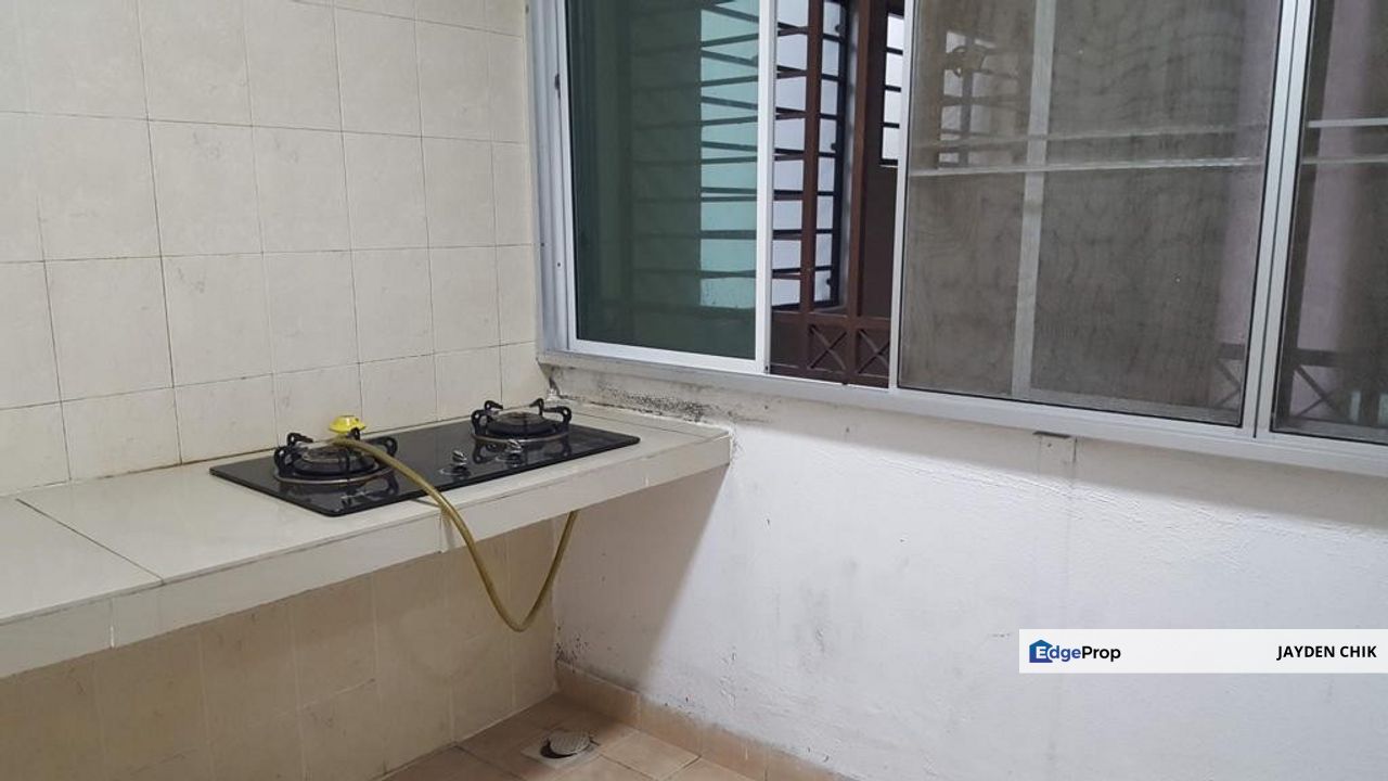 Below Market Price Ampang Boulevard Condo At Taman Ampang Utama, Selangor, Ampang