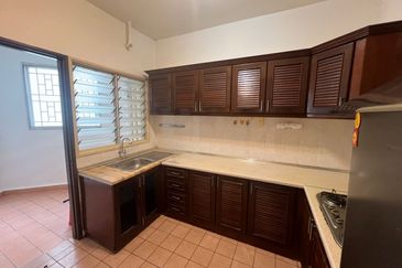 Pangsapuri Kristal (Crystal Tower), Taman Bukit Indah