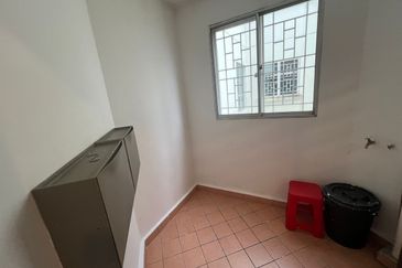 Pangsapuri Kristal (Crystal Tower), Taman Bukit Indah