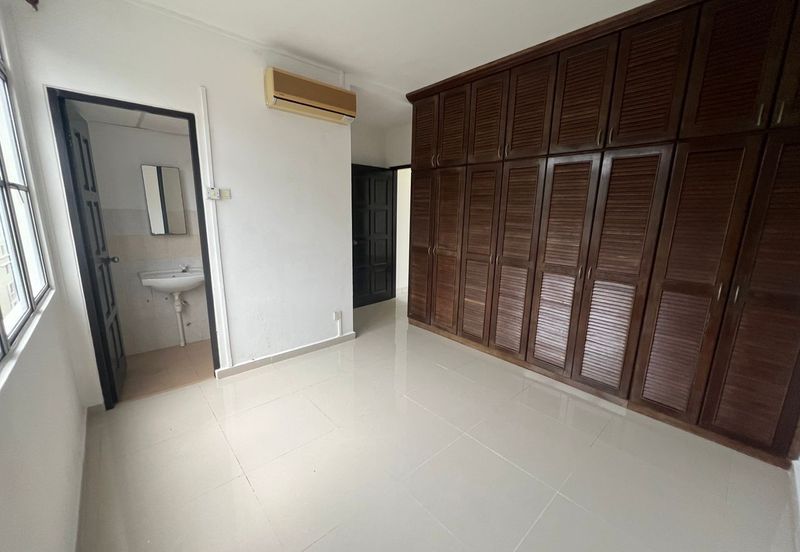 Pangsapuri Kristal (Crystal Tower), Taman Bukit Indah