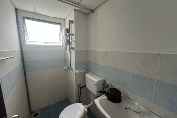 Pangsapuri Kristal (Crystal Tower), Taman Bukit Indah