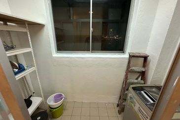 Midfields Condominium