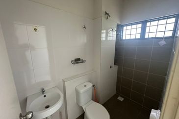 Double Storey House Amansara Puchong At Taman Puchong Prima