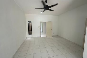 Double Storey House Amansara Puchong At Taman Puchong Prima