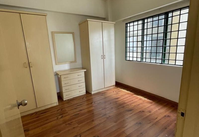 Emerald Hill, Taman Bukit Indah