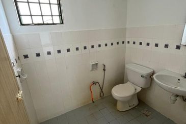 Emerald Hill, Taman Bukit Indah