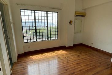 Emerald Hill, Taman Bukit Indah