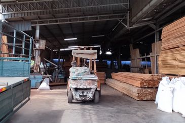 Detached factory at Menglembu, kawasan perindustrian bandar baru for sale