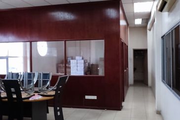 Pengkalan 1 industrial park (opposite the Bomba station