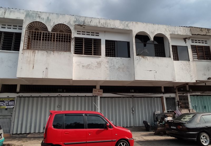 Double storey terrace shophouse 2 units, at Taman Badri Shah, surrounded by residential areas 