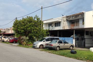 Double storey terrace house, Taman Badri Shah, Lahat