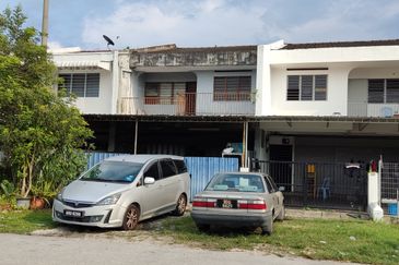 Double storey terrace house, Taman Badri Shah, Lahat
