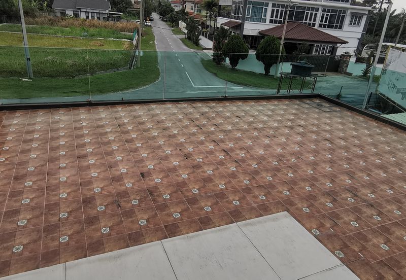 Semi detached house with basement at Ampang, Gunung Rapat areas, nice location for living your life 