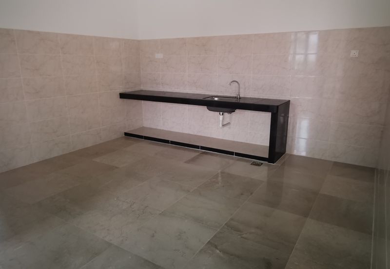 Semi detached house with basement at Ampang, Gunung Rapat areas, nice location for living your life 