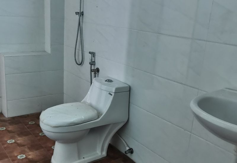 Semi detached house with basement at Ampang, Gunung Rapat areas, nice location for living your life 