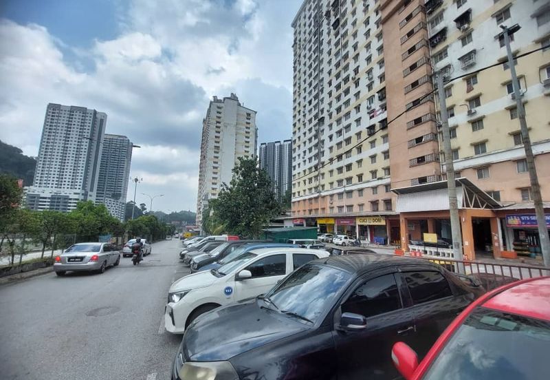 Bandar Damansara Perdana, Flora Damansara, 5 units of ground floor shoplots for sale, fully tenanted with regular monthly rentals