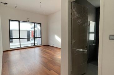 The Grand Thompson Residence