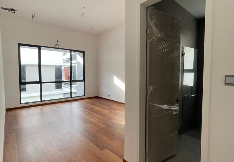 The Grand Thompson Residence