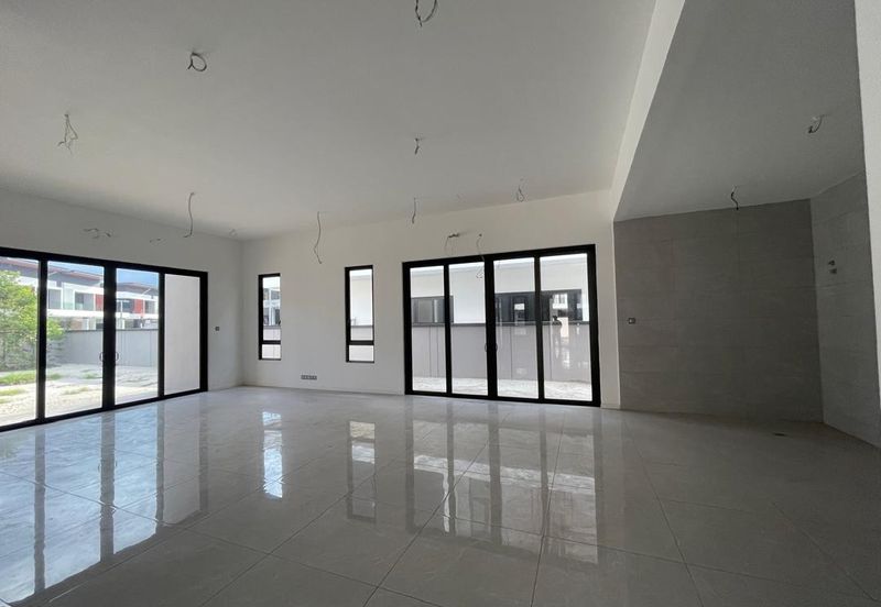 The Grand Thompson Residence